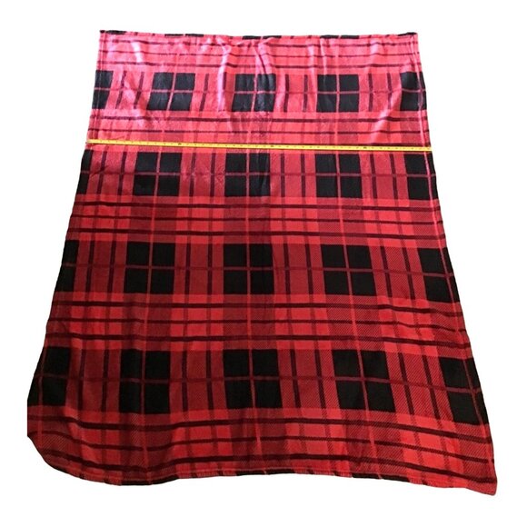 RED/BLACK BUFFALO CHECK PLAID THROW BLANKET - Picture 3 of 4